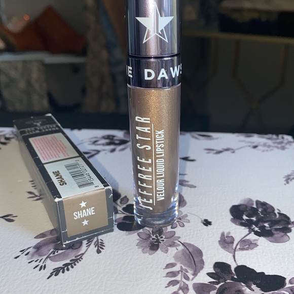 Jefree Star Lipgloss - Picture 2 of 2